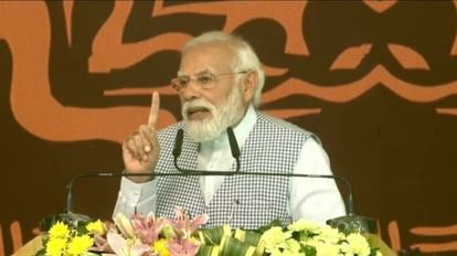 PM Narendra Modi addressed BJP workers news & update