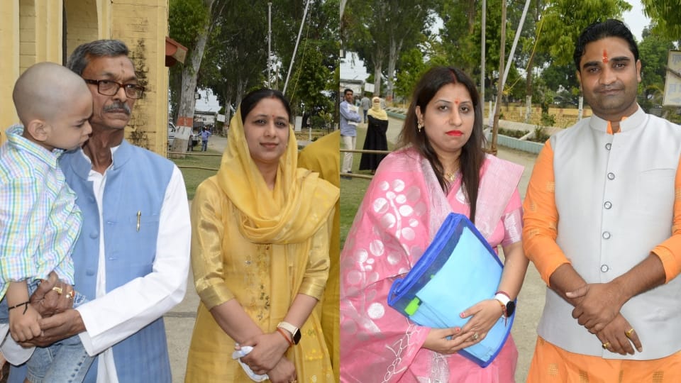 up nikay chunav 12 candidates filed nomination in pilibhit