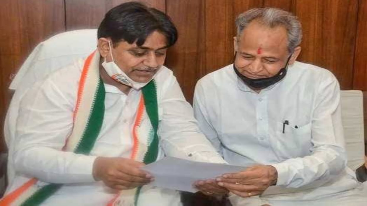 Exclusive Gehlot government also imposed duty on those holding constitutional posts inflation relief camp