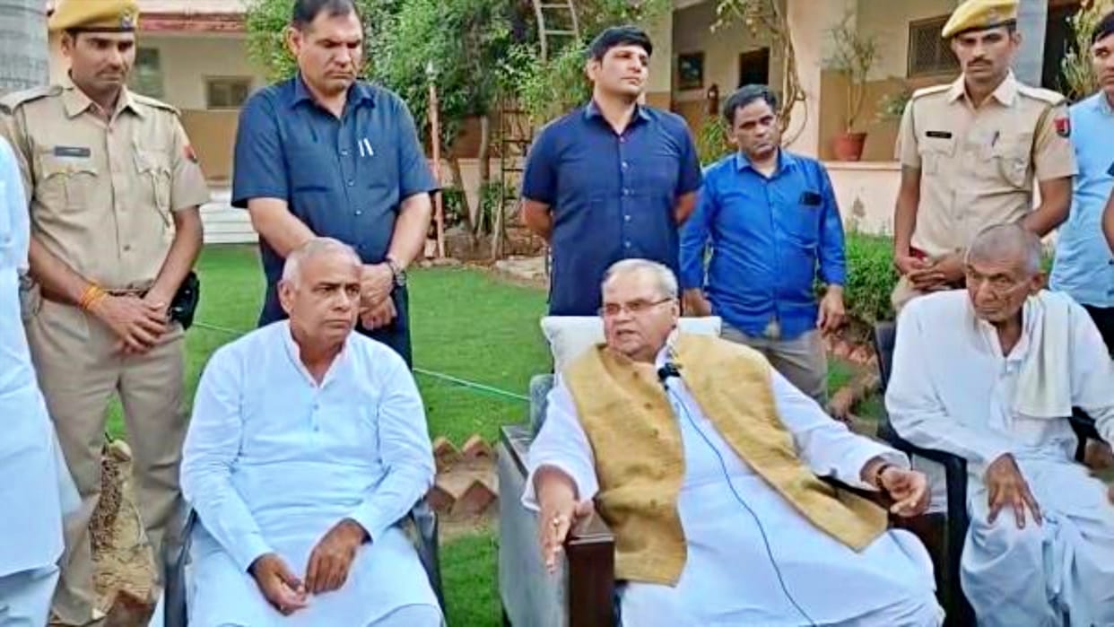 Former Governor satyapal malik said If Vasundhara Raje CM face BJP chances of winning are more