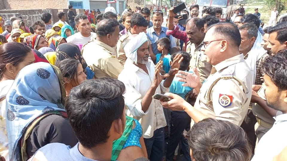 High tension line wire broken two children scorched