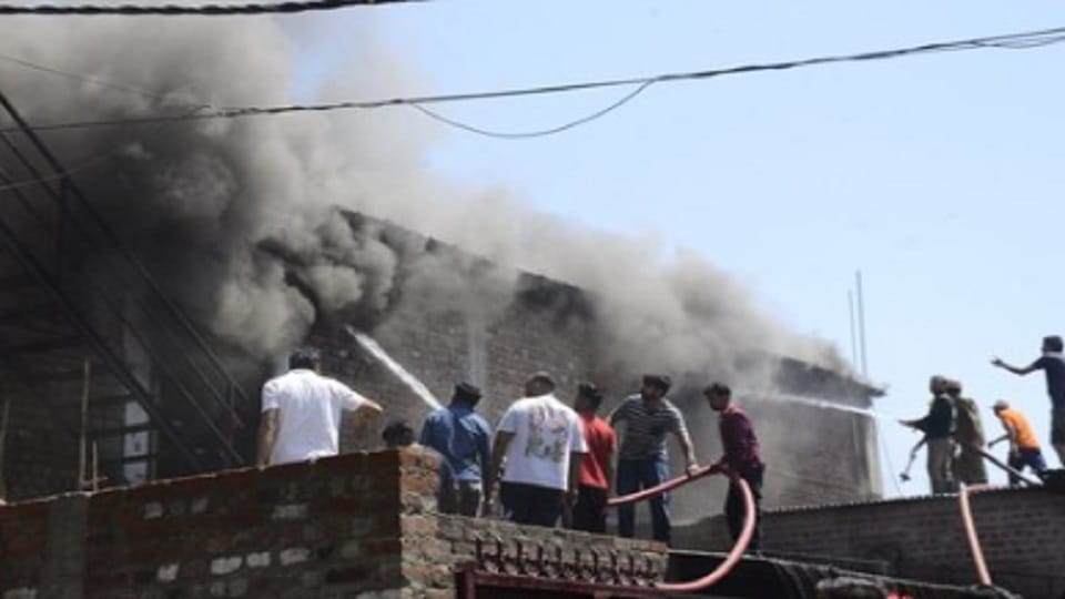 Jammu Kashmir: Fire broke out in a tent manufacturing unit in Kathua