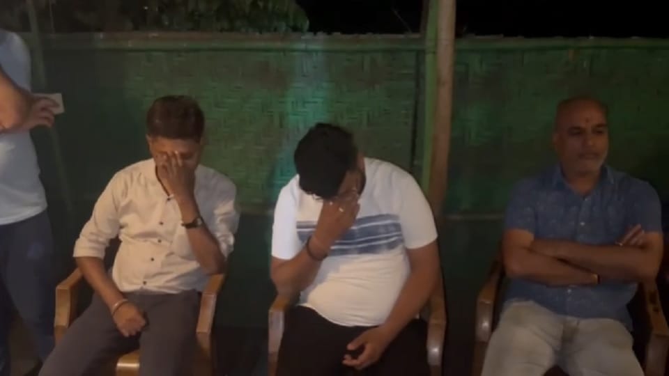 Police raided two big hotels hookah was being served