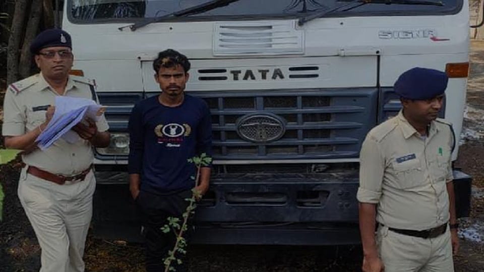 One accused arrested while transporting illegal coal