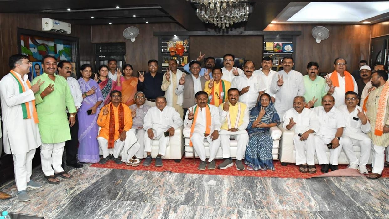 Keshav met those who applied for mayor ticket, removed complaints