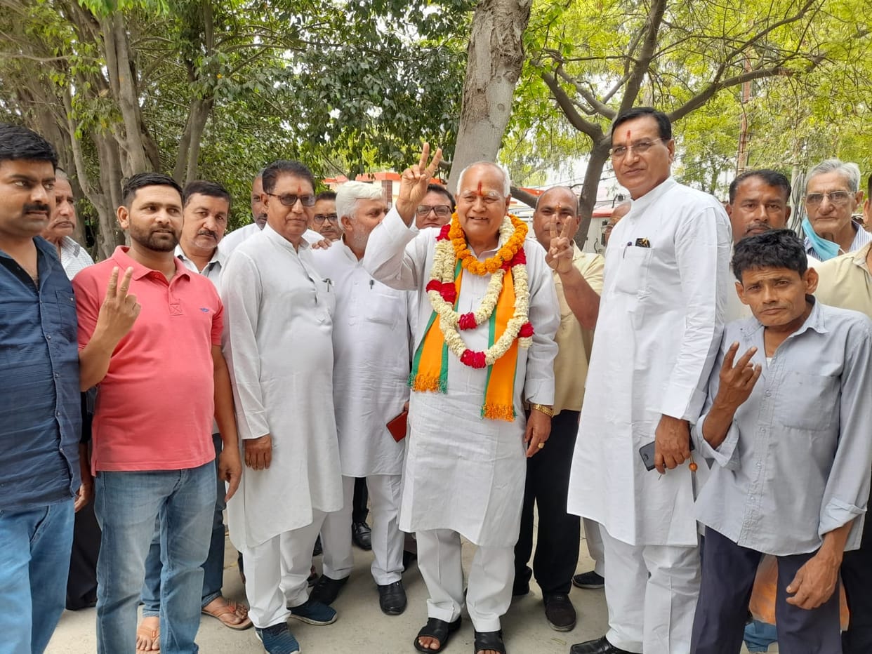 Nikay Chunav: Rebel party candidates can make trouble, Conflict in SP-Congress