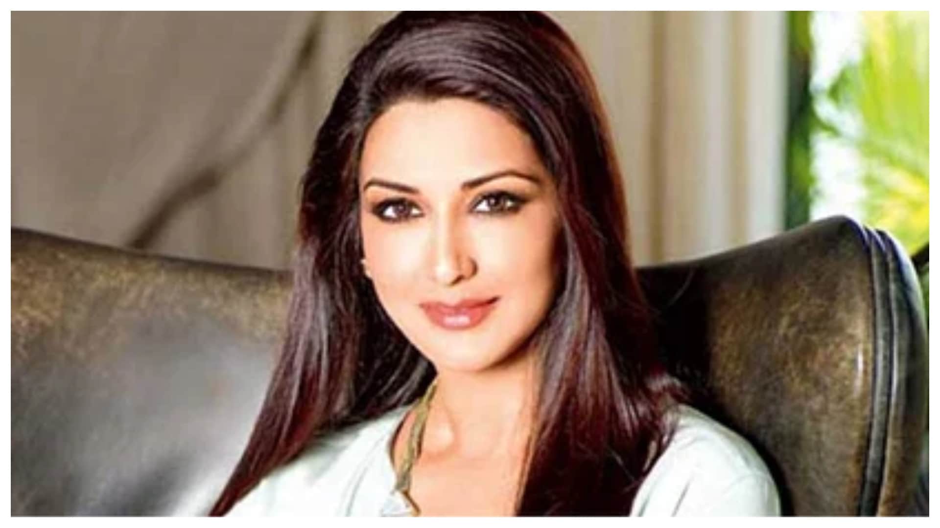 Bollywood Actress wrote books Sonali Bendre Twinkle Khanna Soha Ali Khan Shilpa Shetty
