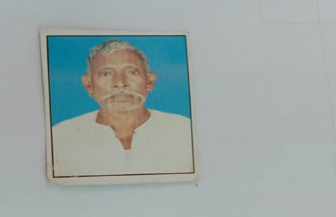 Road Accident in varanasi pickup overturned on old man who was out on morning walk,