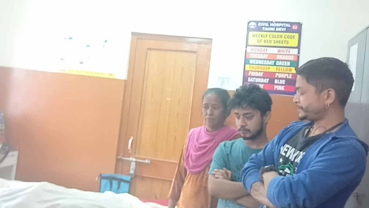 The girl fell down after opening the door of HRTC bus, died
