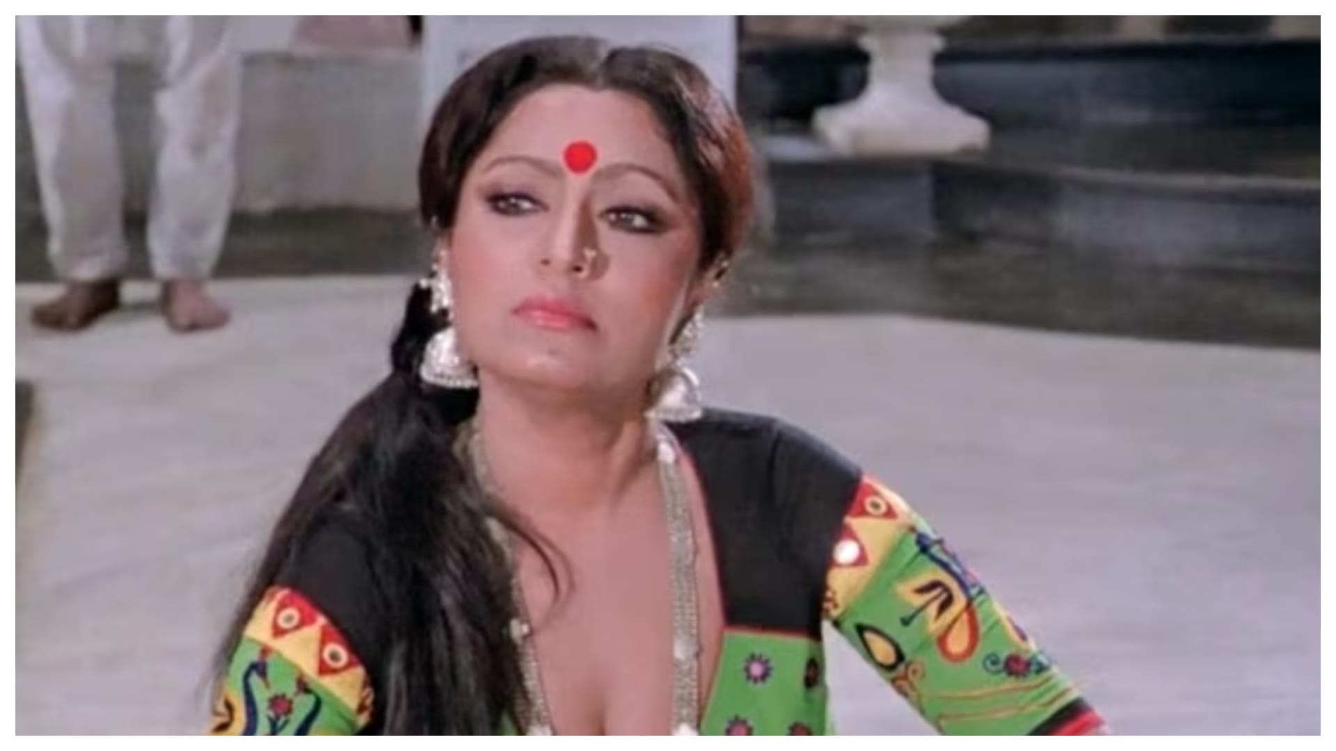 From Helen to Shefali Jariwala Malaika Arora These Bollywood Actresses Made Their Identity From Item Numbers