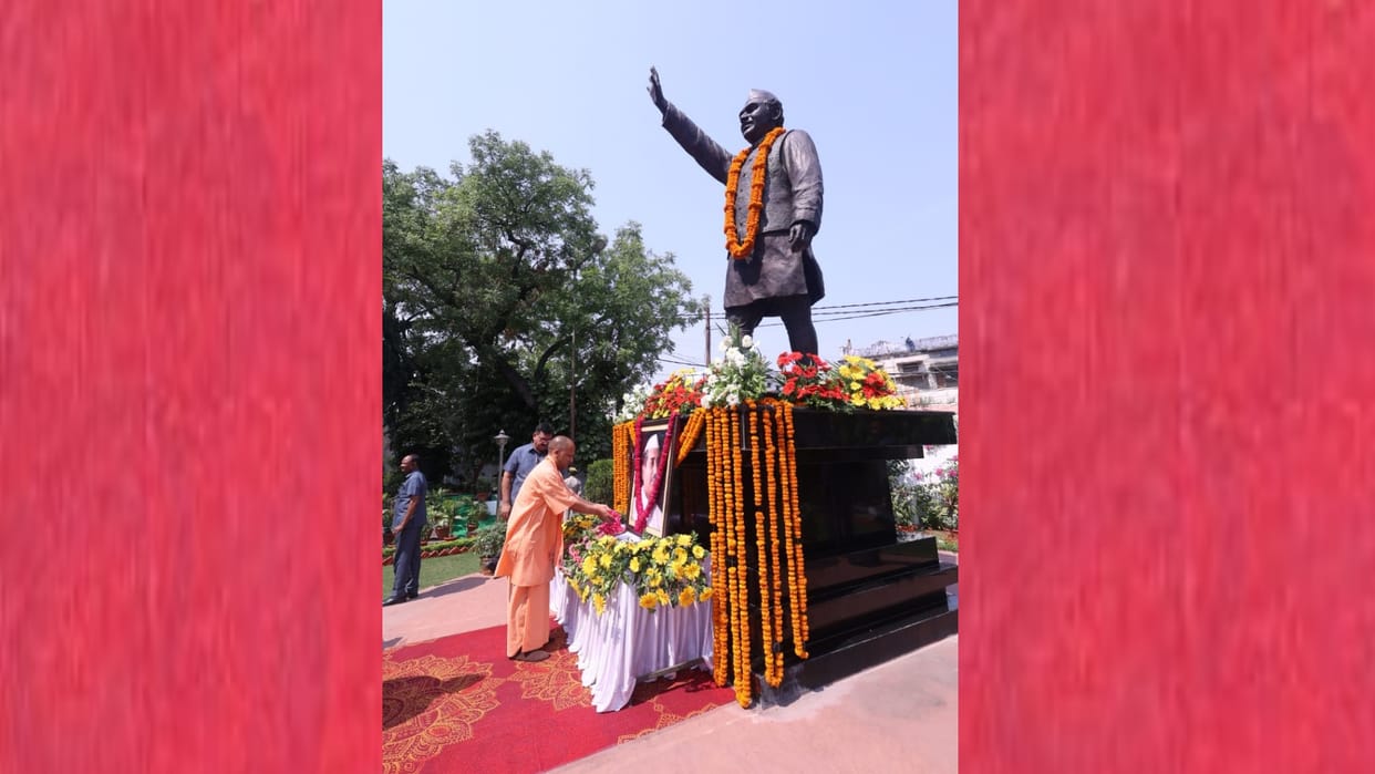 CM Yogi Adityanath pays tribute to former CM late Hemvati Nandan Bahuguna on his birth anniversary.