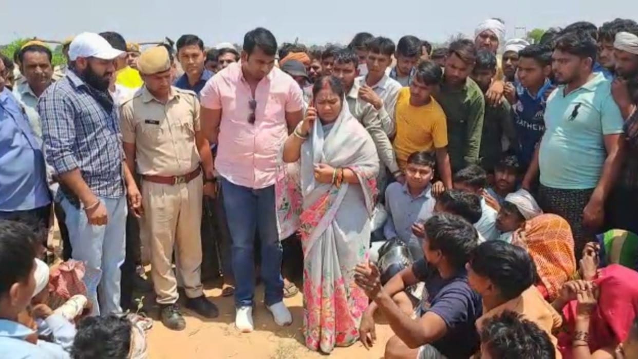 student of Class 9 going to exam died due to electrocution protests against electricity department