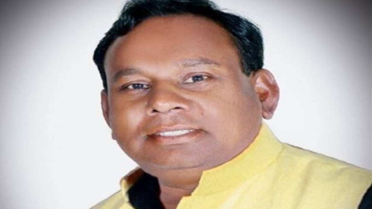 Hastinapur: Hard work paid off… At the age of 59, former minister passed 12th