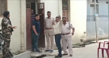 Bihar: NIA team reached Darbhanga and Motihari, searching the house of PFI members, Mohd. Sajjad, Dr. Sarik