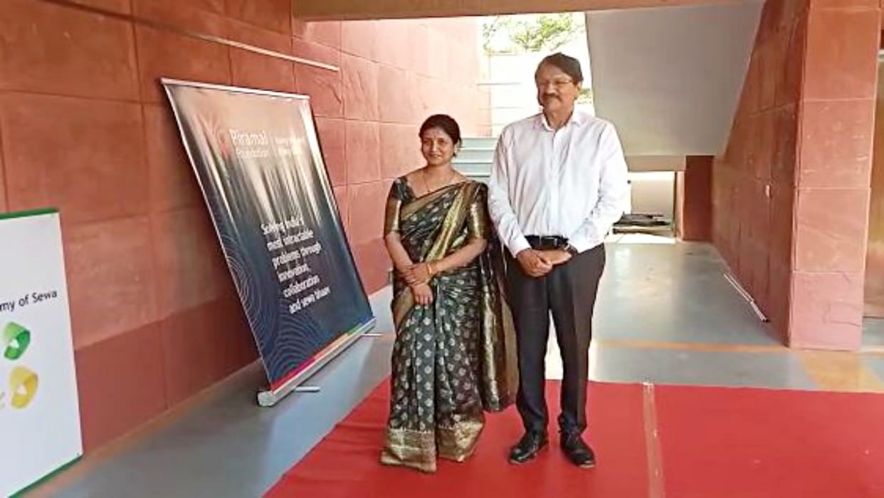 Piramal Group Chairman Ajay Piramal reached Jhunjhunu's native village Bagad