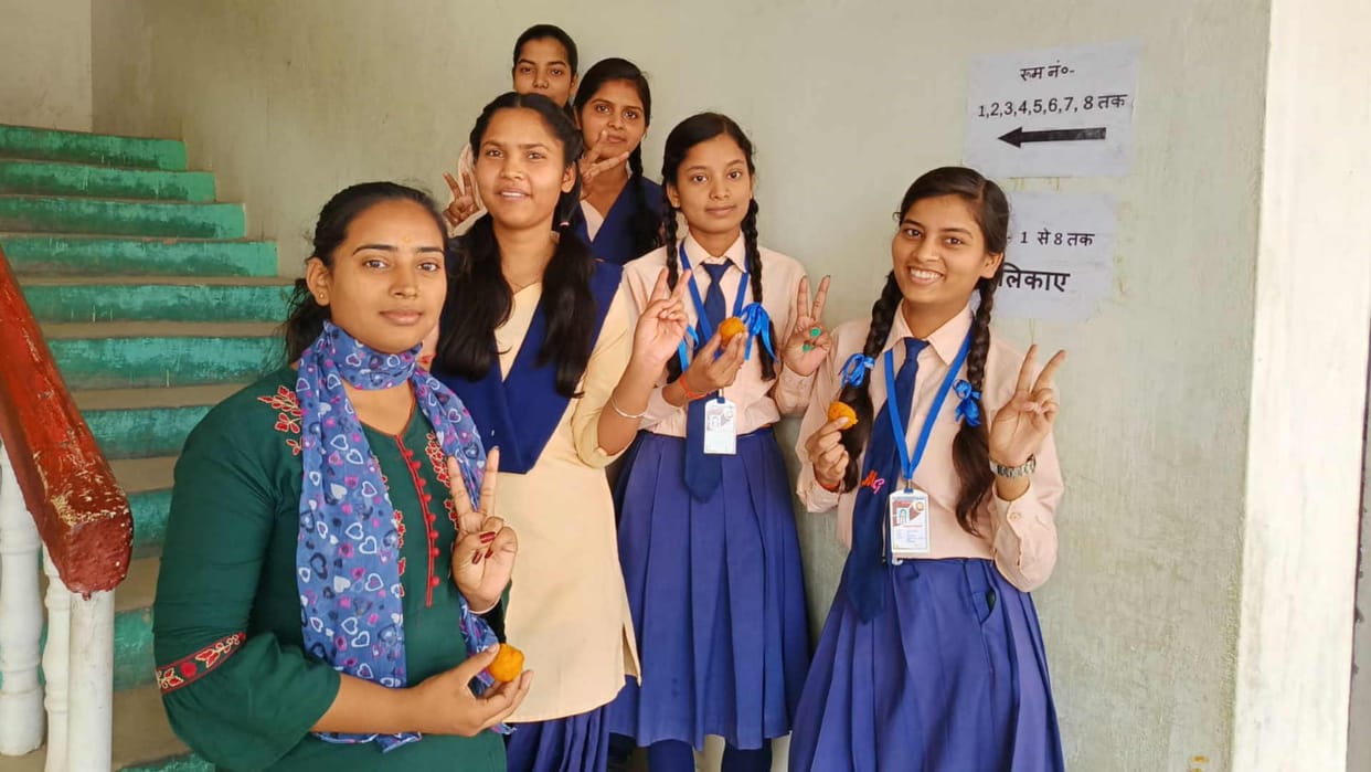 Girls top possion in Kushinagar UP Board exam Result 2023