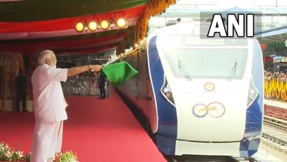 Vande Bharat: Vande Bharat of eight coaches will travel to Howrah in six hours, PM Modi can flag off