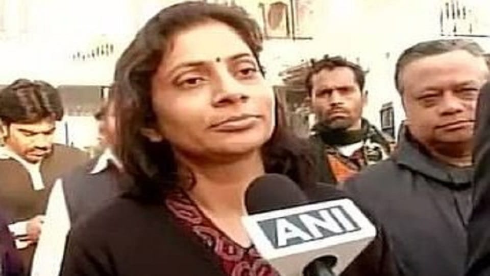 Sisodia wife targeted Centre government