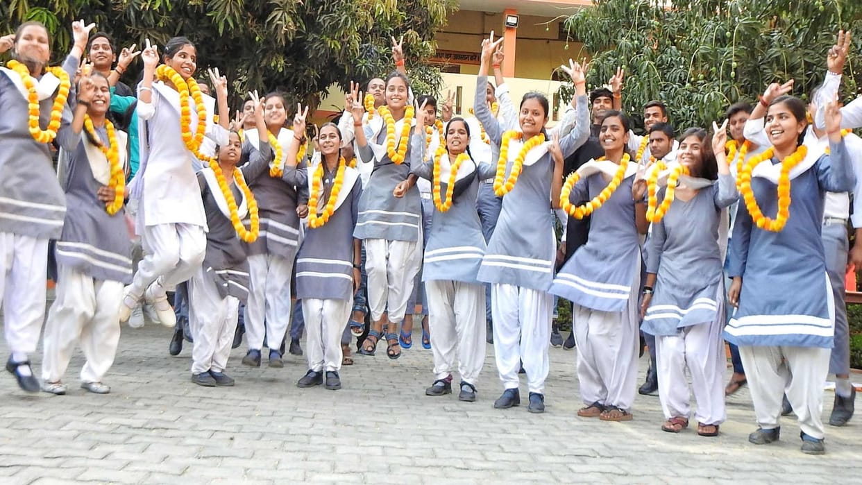 Siddharthnagar girls top possion in UP Board exam Result 2023