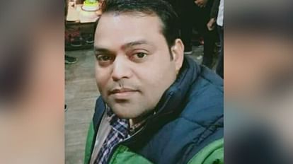Baghpat: ईस्टर्न पेरीफेरल एक्सप्रेस वे पर हादसे में सर्विलांस सैल में तैनात सिपाही की मौत, साथी घायल Baghpat: Constable killed in accident on Eastern Peripheral Expressway, fellow injured