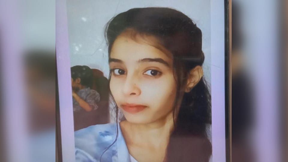 Girl student hanged herself after failing in Inter