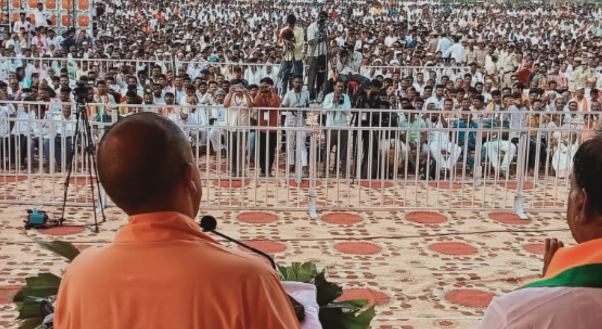 CM enters Karnataka election battle: Yogi appeals to discuss UP-Karnataka relations and make BJP win