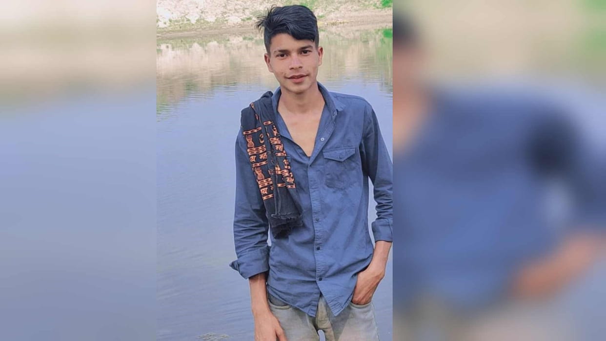 young man came to drop a friend at railway station died in accident in deoria