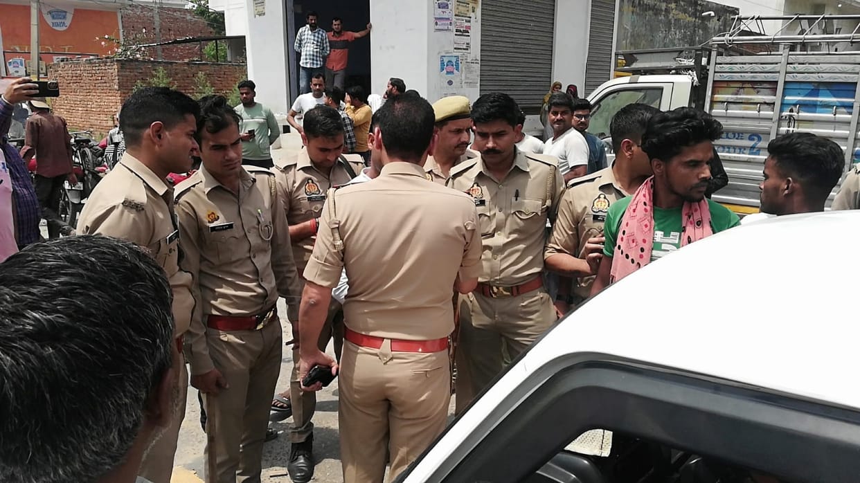 Meerut: Miscreants absconded after shooting retired bike riding inspector in Kankarkheda