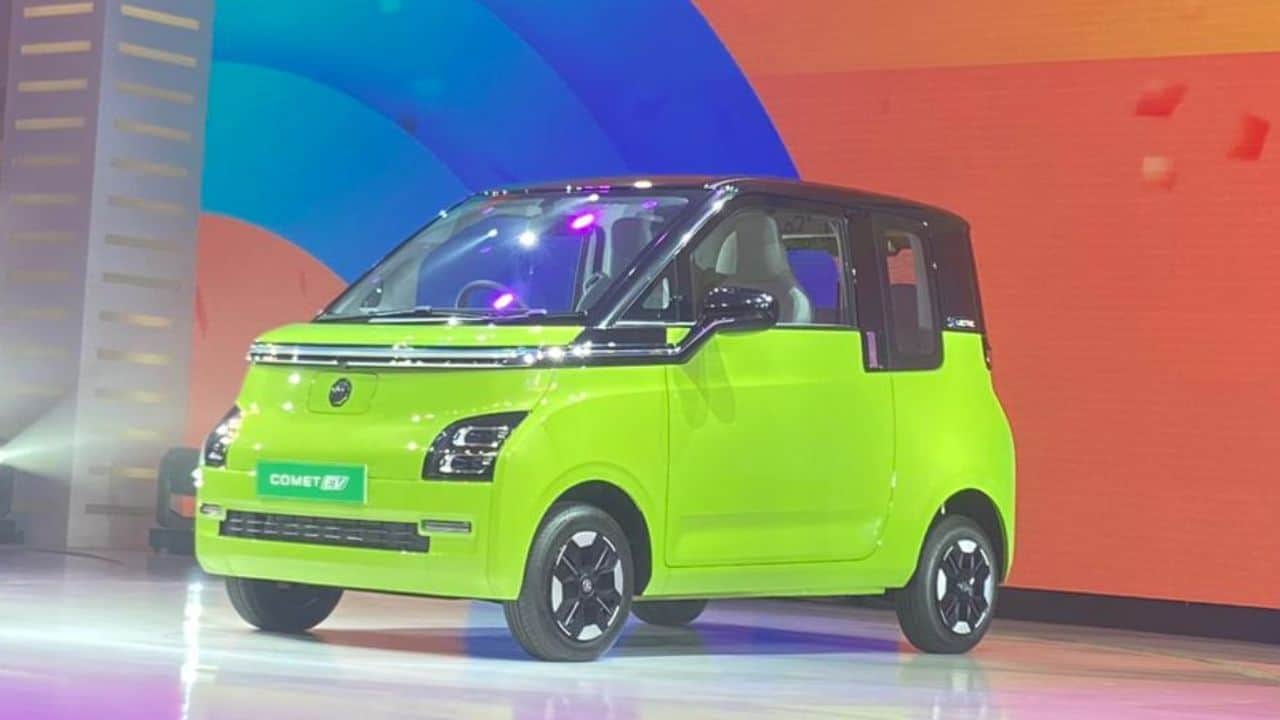 mg comet ev offers in three vaiant, which variant of mg comet electric car makes sense to buy?