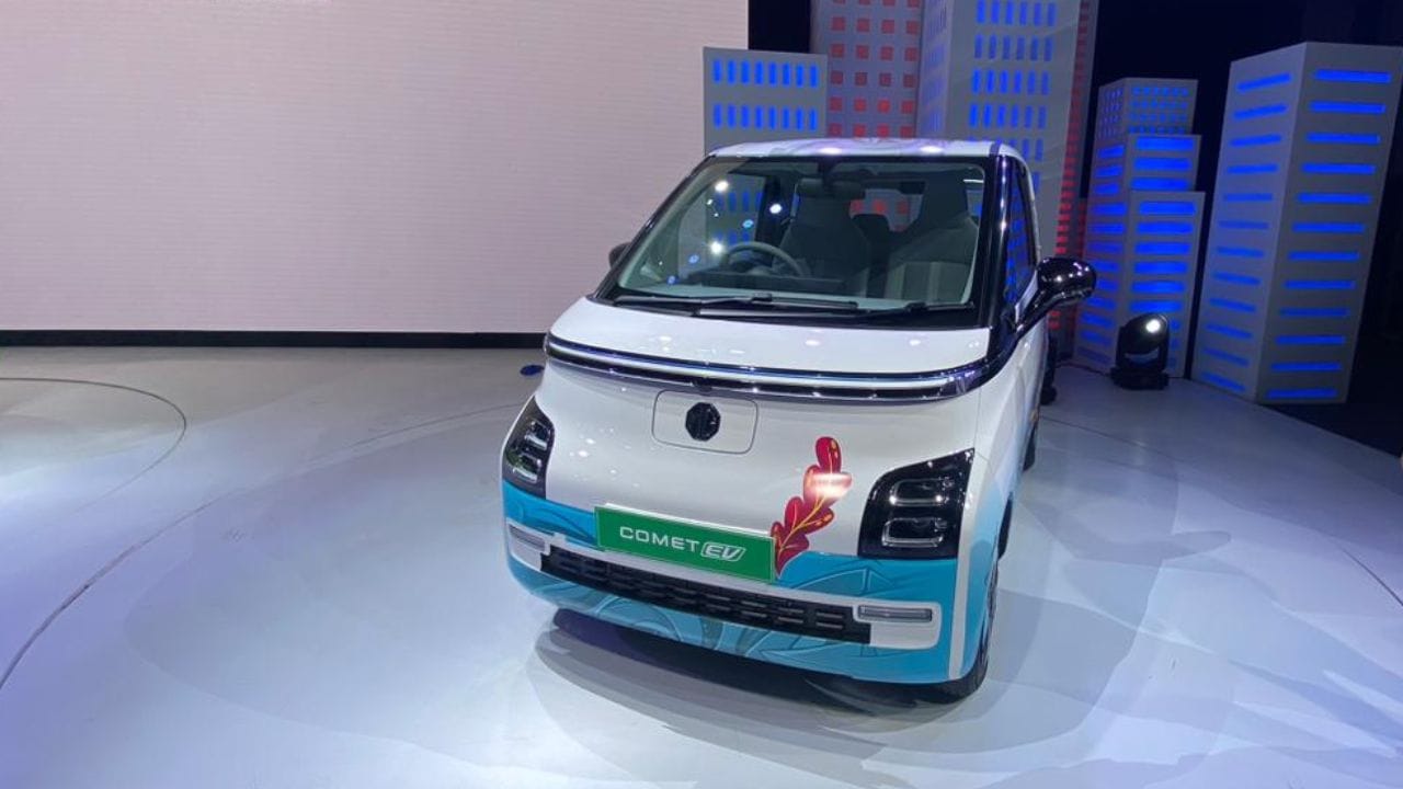 mg comet ev offers in three vaiant, which variant of mg comet electric car makes sense to buy?