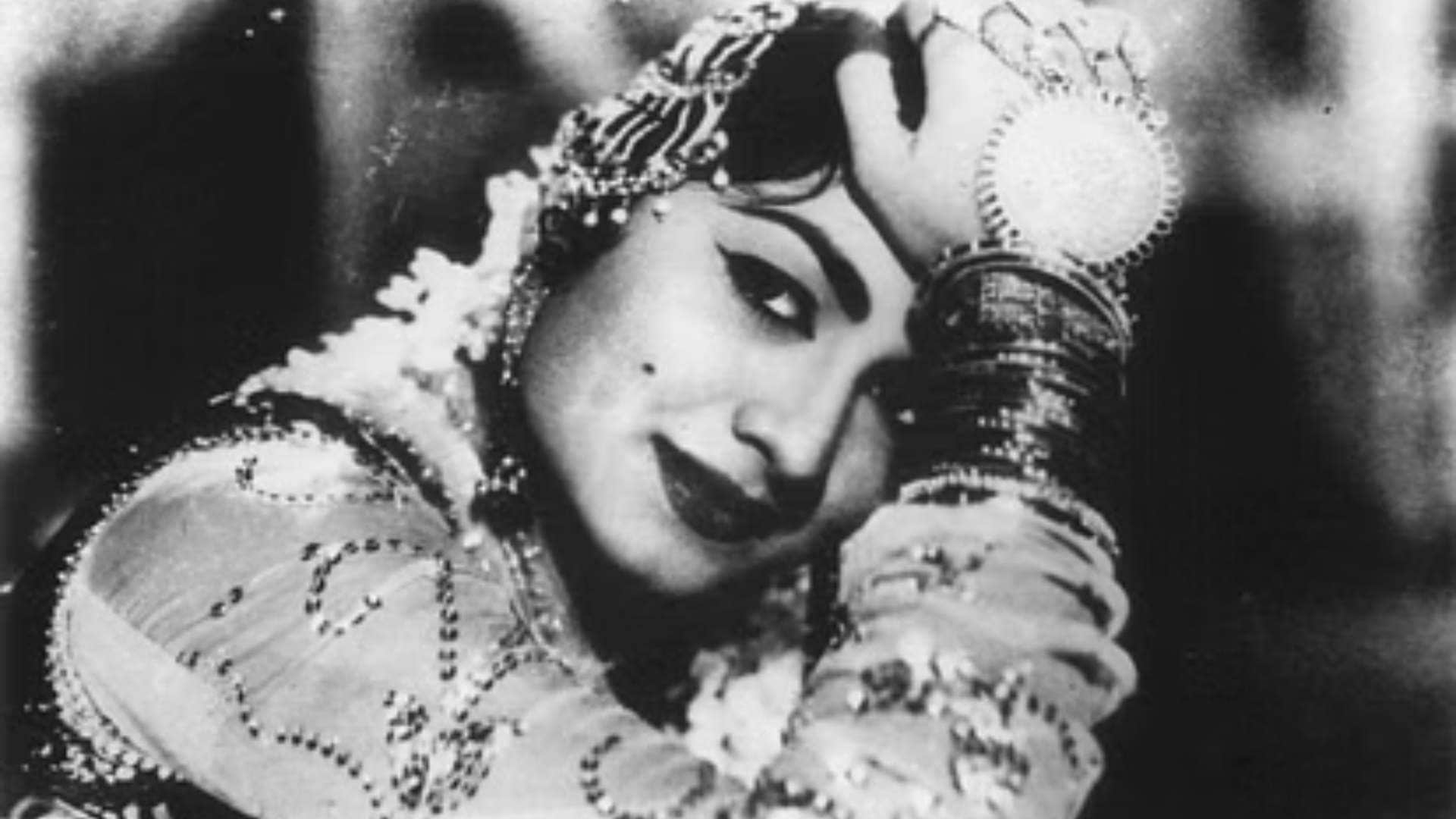 famous actress minoo mumtaz birthday sister of mehmood interesting and unknown facts