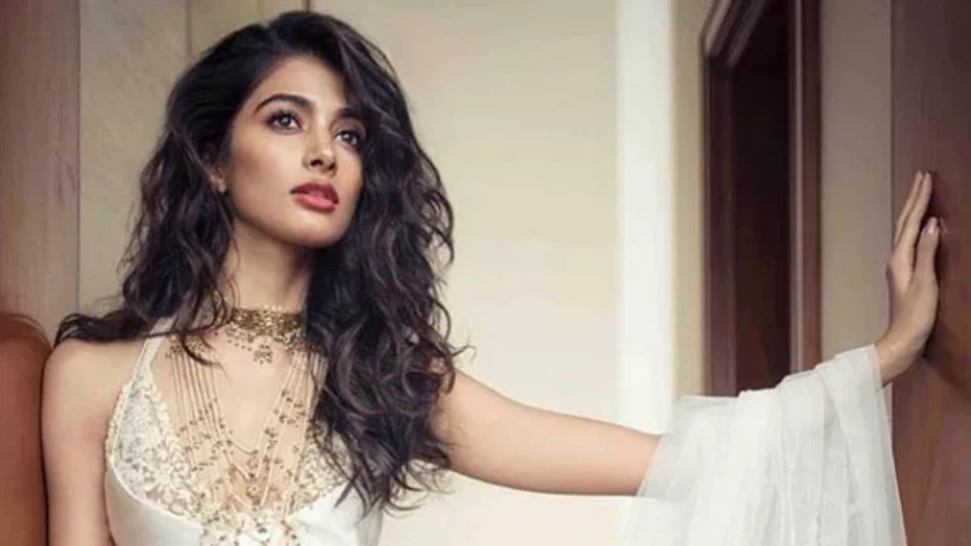 Kisi Ka bhai Kis Ki jaan Pooja Hegde Talk About Her Failure actress said You can cry Sometime