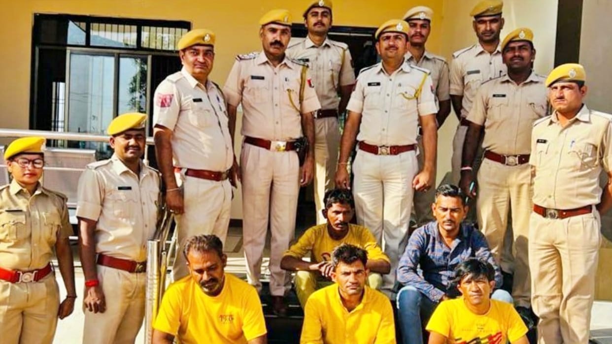 47 teams of Sirohi police raided 190 places in the district and arrested 135 accused