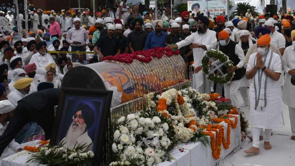 Last rites of former Punjab CM Parkash Singh Badal to be held on April 27