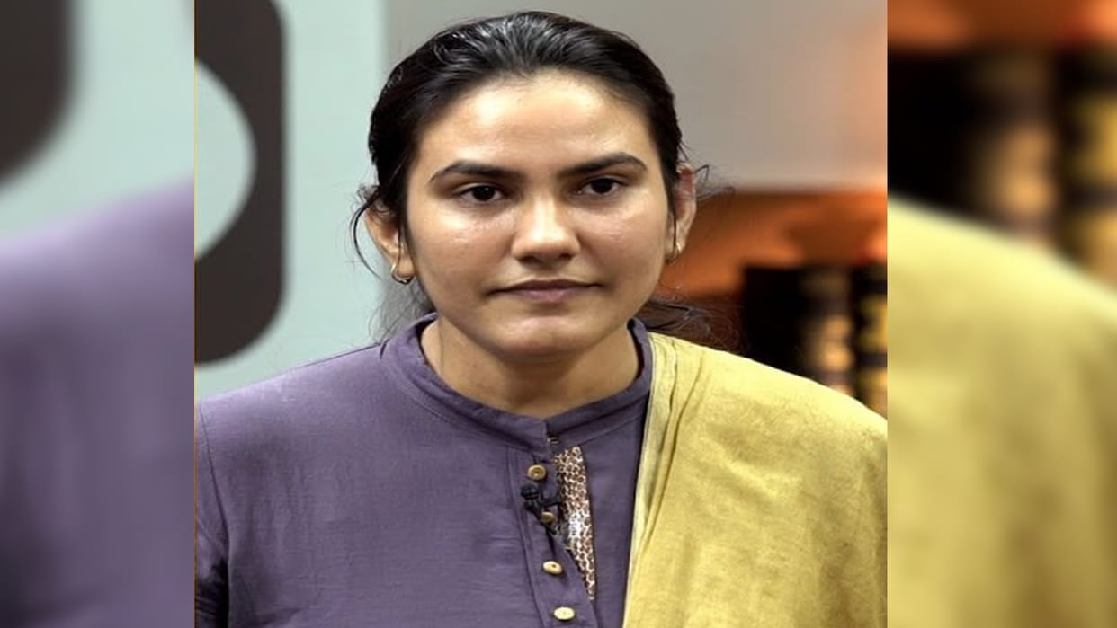 IAS Preeti Beniwal Cleared UPSC Civil Services After Accident Read Success Story in Hindi
