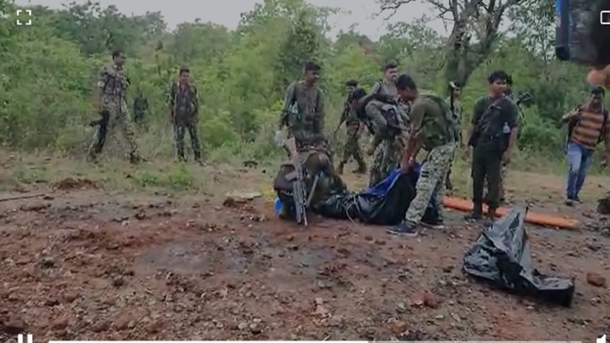 Maoists attack Chinnagelur camp in Bijapur