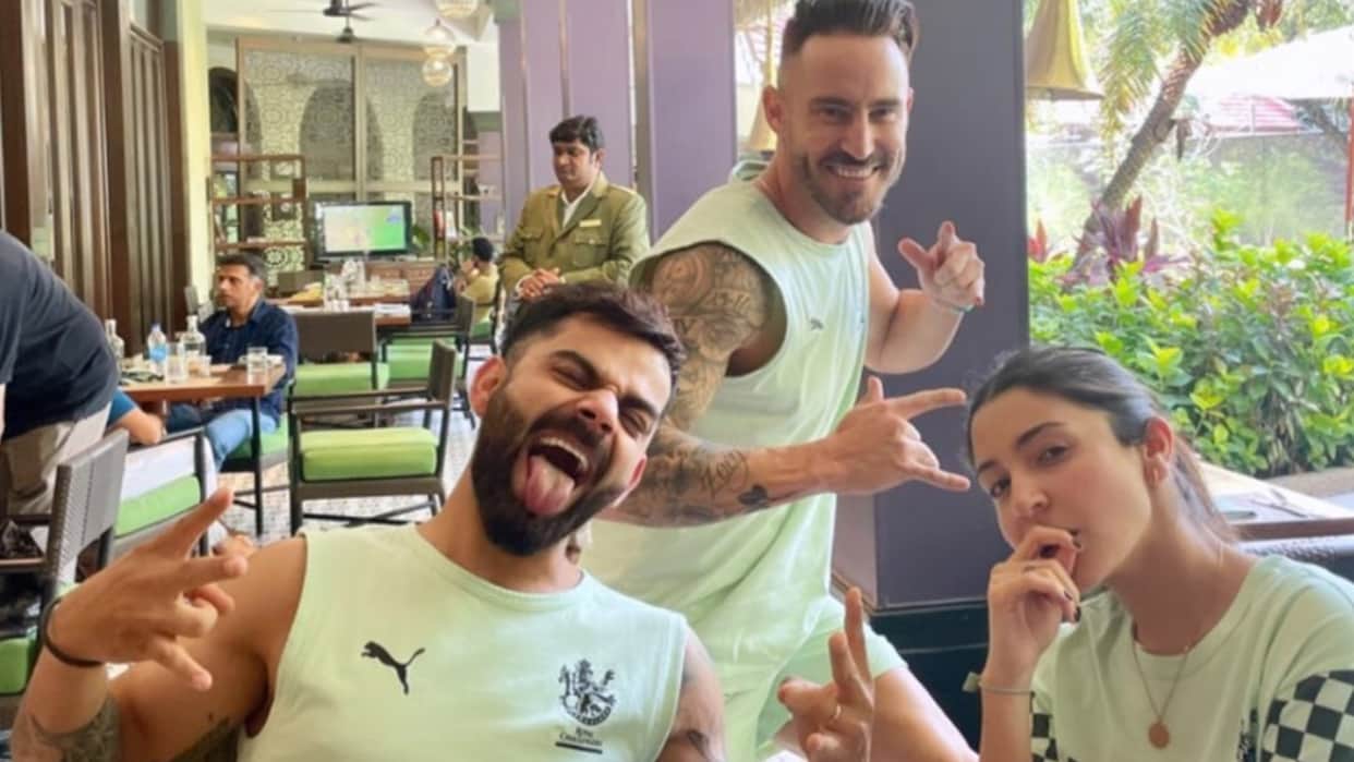 On Virat Kohli-Anushka Sharma, Faf Du Plessis Fresh Lime Soda Photo, Fans see Rahul Dravid | IPL 2023