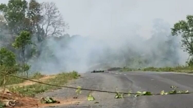 Chhattisgarh Naxal Attack: Seven naxalites including three minors arrested in dantewada Aranpur blast