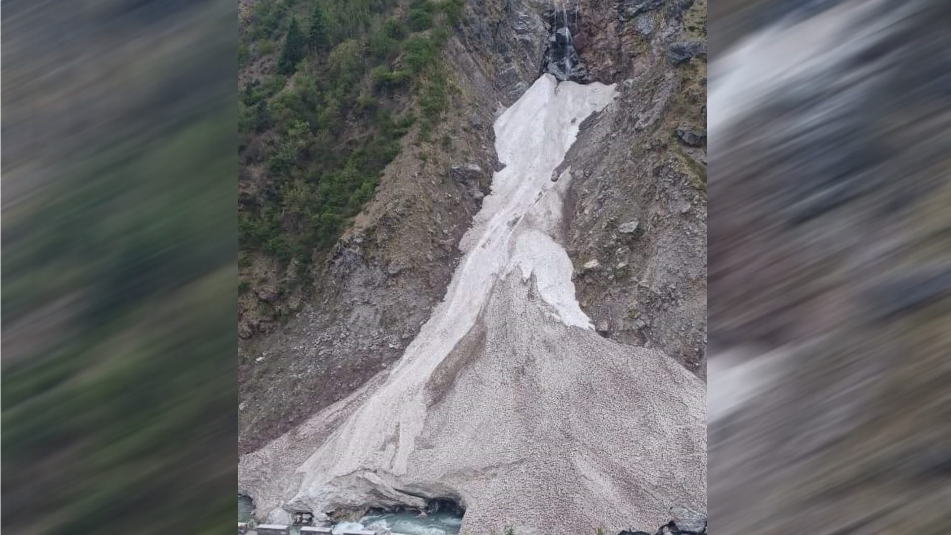 Badrinath Dham doors opened Today Icebergs are spread everywhere movement of villagers started in Mana
