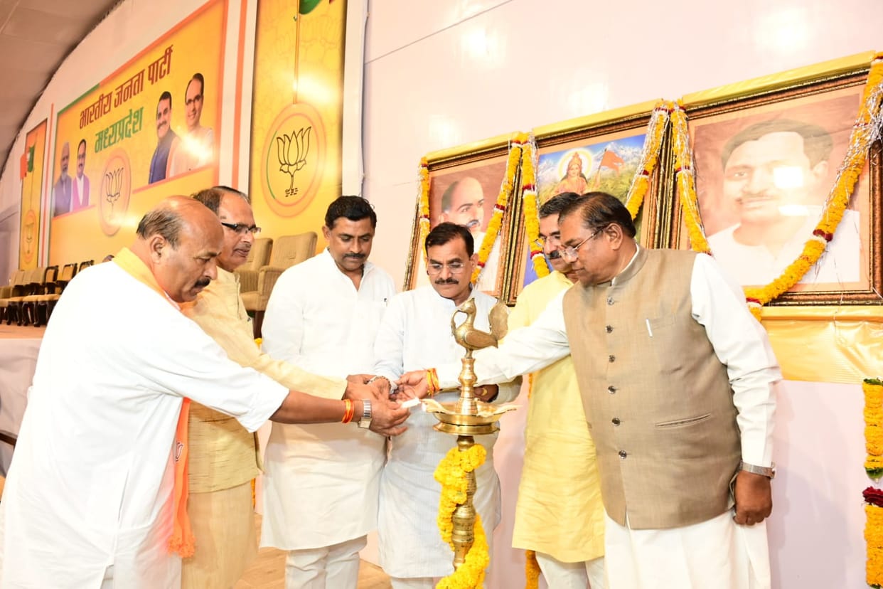 MP Mission 2023: BJP's 'Move crowd, show power' campaign, responsibility given to MPs and MLAs