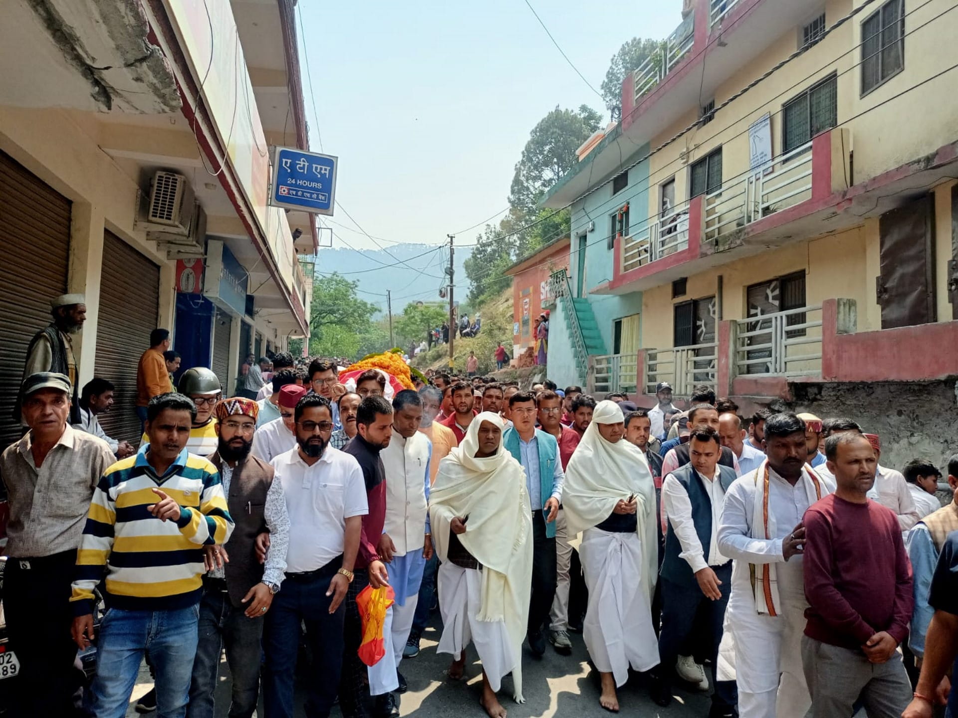 Uttarakhand cabinet minister Chandan Ram Das Funeral in Bageshwar Many leaders including CM Dhami Reached