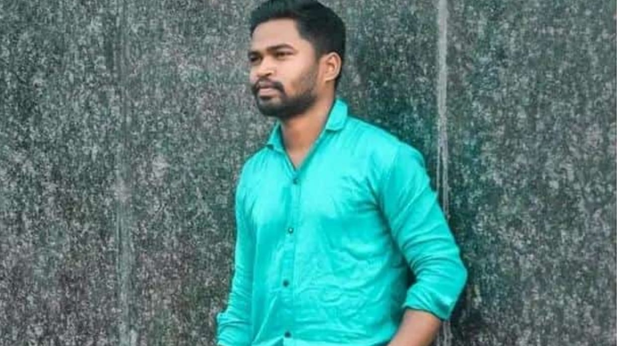 chhattisgarh Electricity department's electrician committed suicide by hanging in Korba