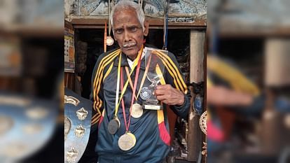 85 year old Shambhunath of Gorakhpur won gold medal in athlete in old age