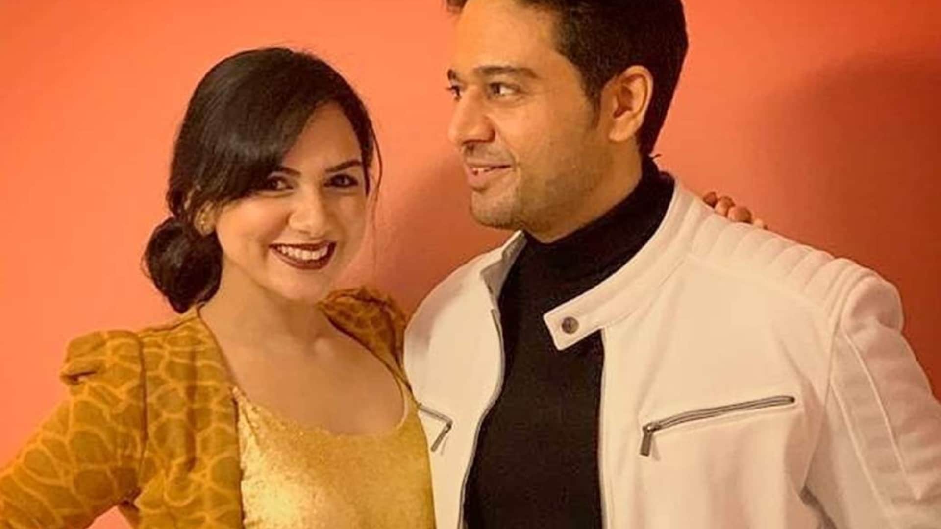 Anupama lead actor gaurav khanna and his wife akansha chamola visits siddhivinayak temple