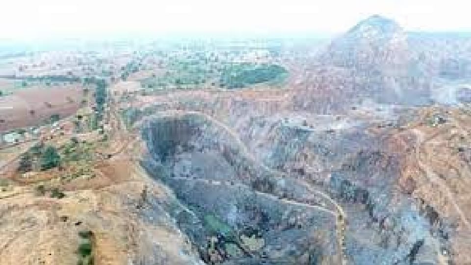 Security staff strike at Khanak mountain in Bhiwani ends