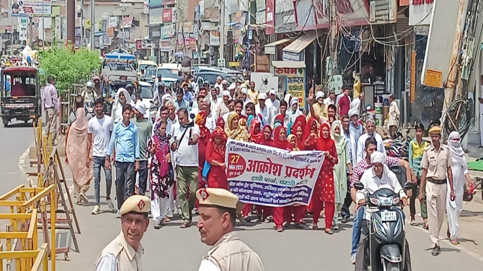 Wrestler sexual abuse case, Khaps and organizations protest in Dadri