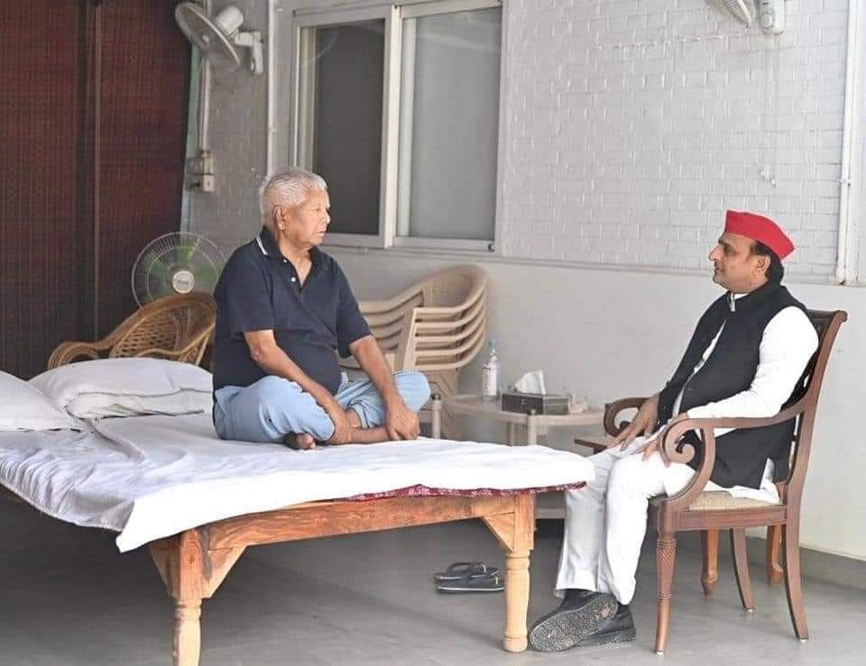 Lalu Yadav: RJD supremo Lalu can come to Patna, will return from Delhi after kidney transplant, Tejashwi Yadav
