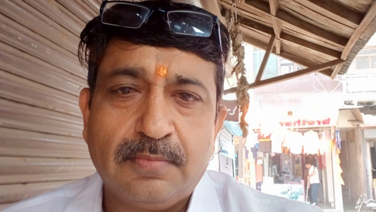 Troubled by debtors father of three-year-old daughter did suicide police recovered suicide note