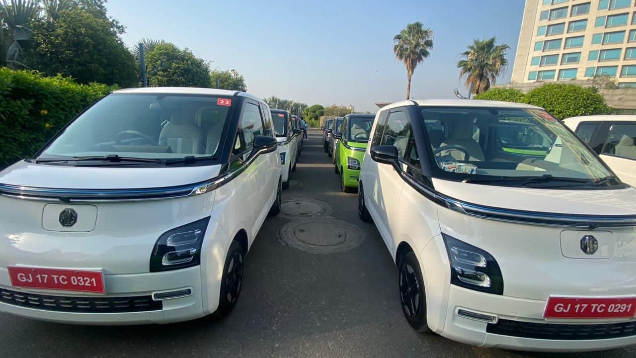 mg comet ev offers in three vaiant, which variant of mg comet electric car makes sense to buy?