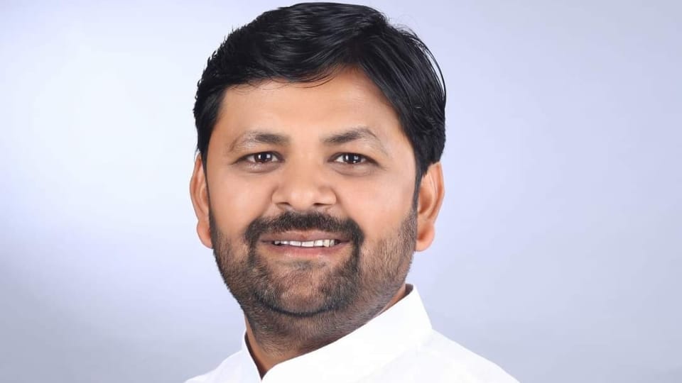 SP candidate nomination rejected from Katra Nagar Panchayat in Shahjahanpur
